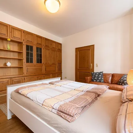 31 Apartment *